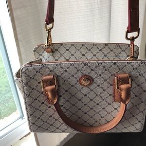 Rioni small crossbody